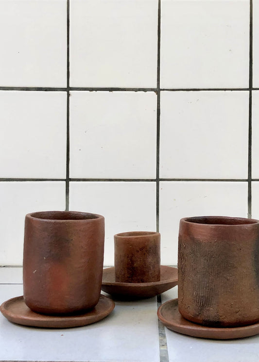 SET MUG + SOUS MUG EN ARGILE