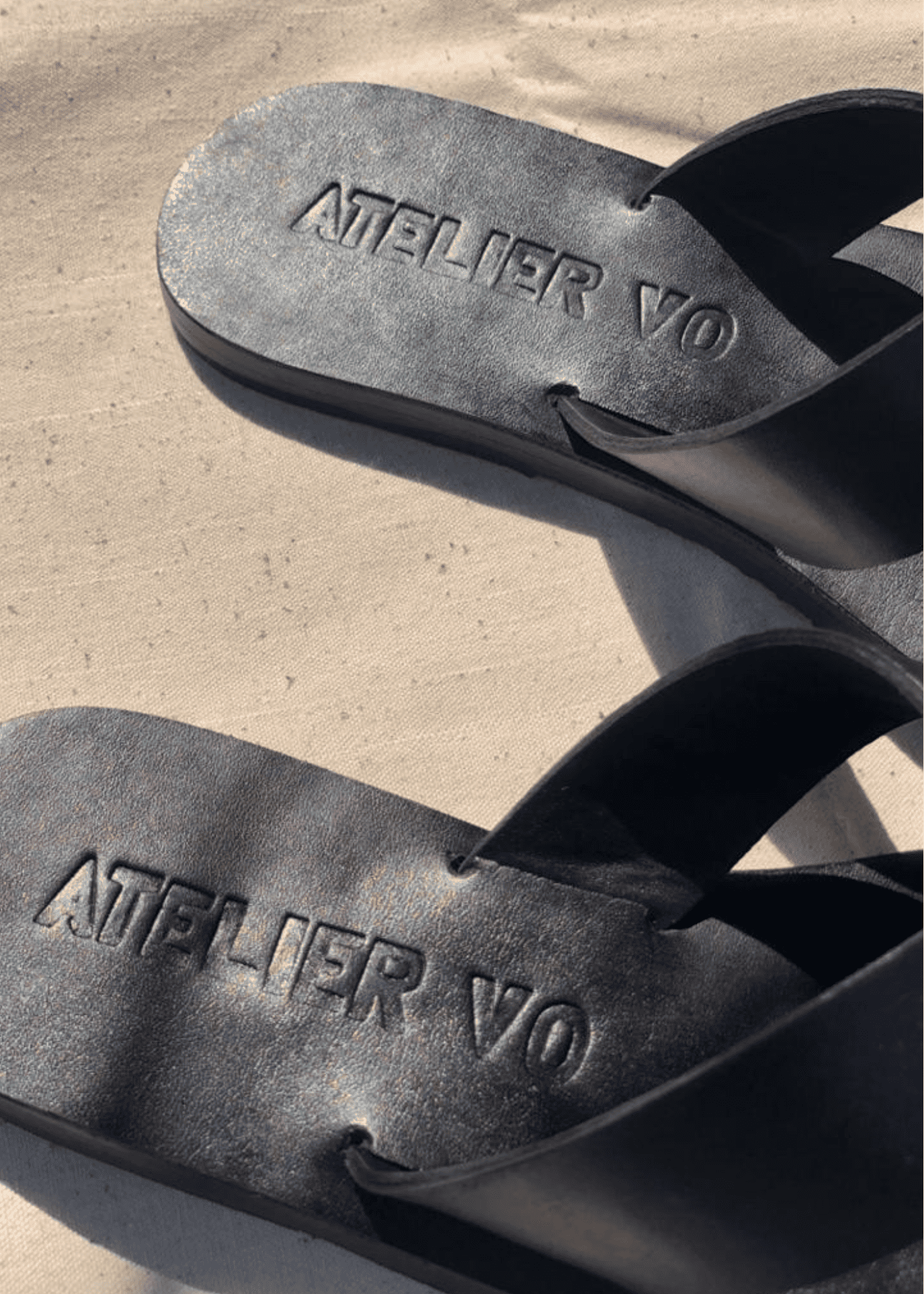 BIENVENU , Sandales slippers cuir