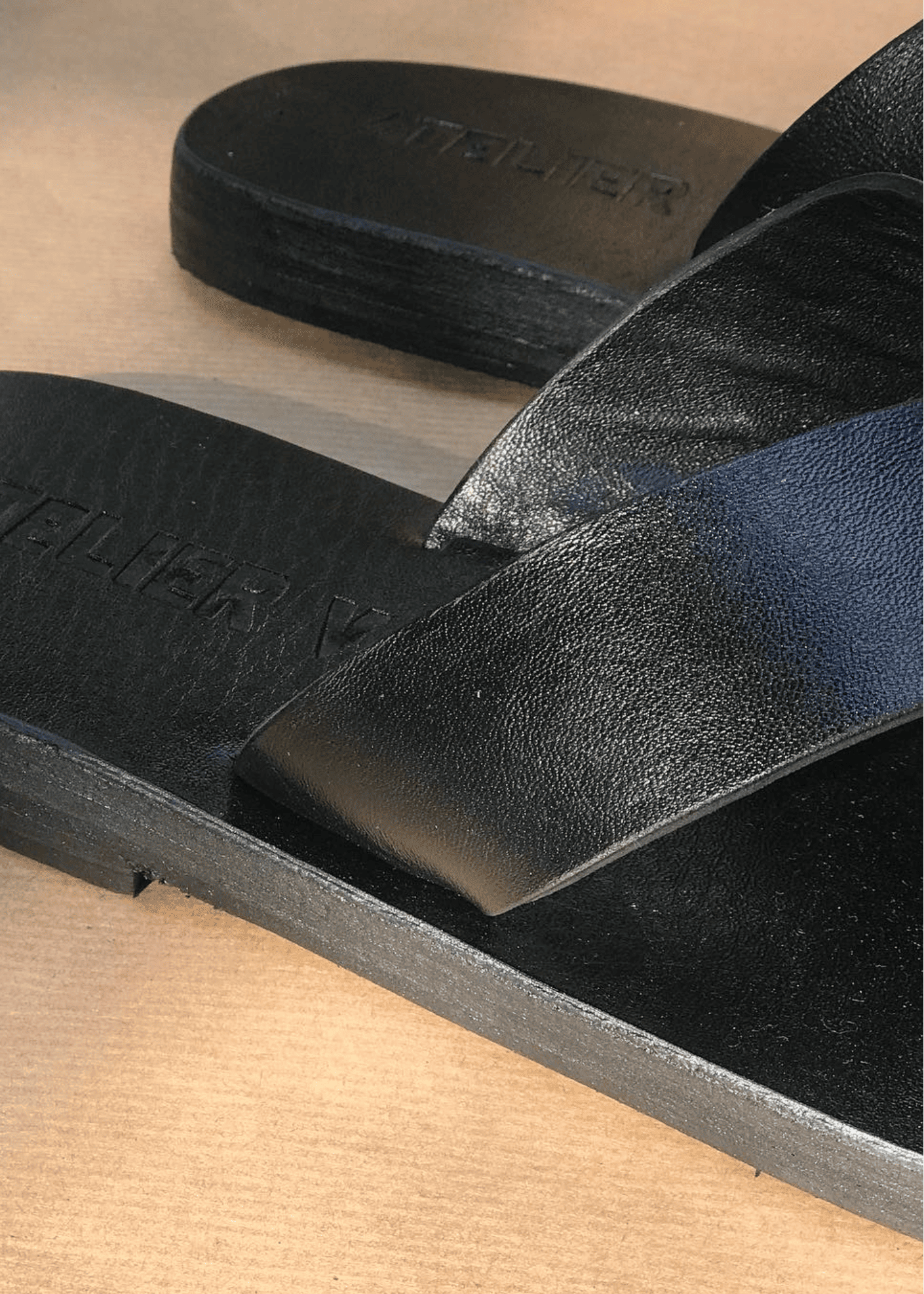 BIENVENU , Sandales slippers cuir