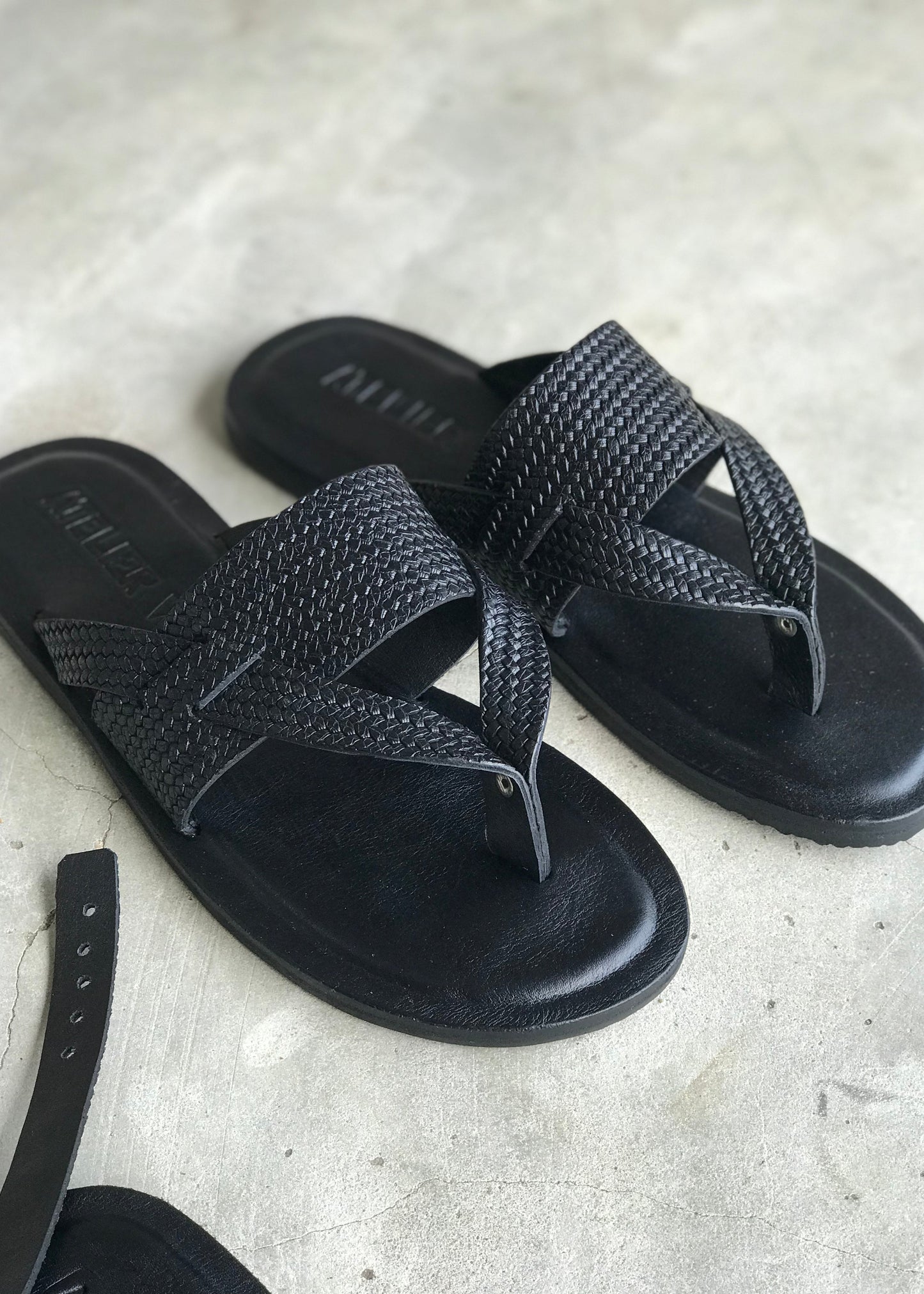 ISSILO , Sandales spartiate en cuir